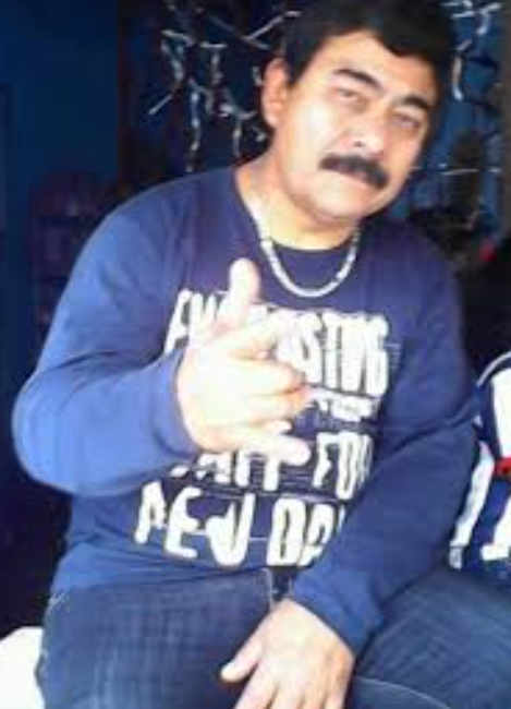 <em>Rubén L.</em>